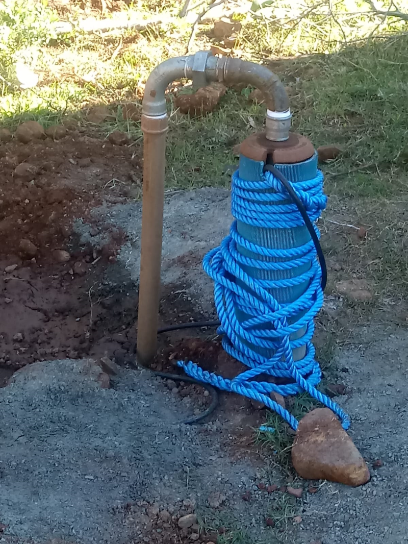 ADMINISTRAÇÃO MUNICIPAL CONCLUI INSTALAÇÃO DE NOVO POÇO ARTESIANO