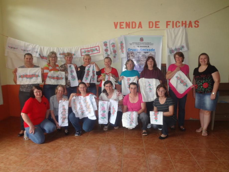 CRAS MANACÁ/PAIF – ENCERRAMENTOS DE OFICINAS DE ARTESANATOS COM GRUPO DE MU