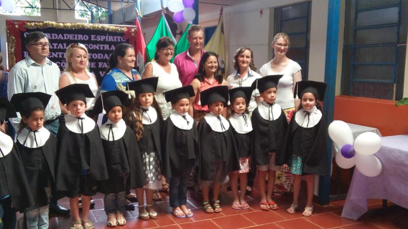 A Escola Municipal Nossa Senhora da Saúde Forma Séries Iniciais.