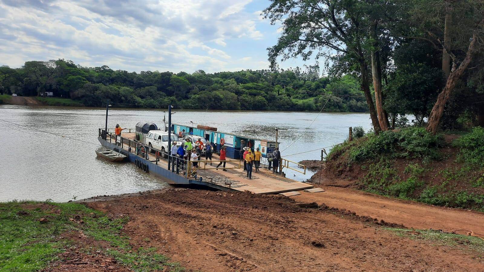 <p>11 DE NOVEMBRO-TRILHA DOS SANTOS M&Aacute;RTIRES CHEGA EM SOLO ROQUE-GONZALENSE</p>