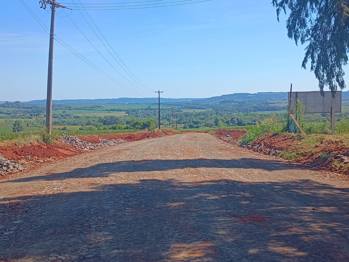 <p>OBRAS CONCLU&Iacute;DAS TR&Acirc;NSITO LIBERADO NA ESTRADA QUE LIGA O BAIRRO SANTO ANT&Ocirc;NIO A BR 392</p>