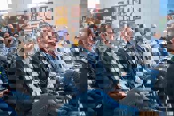 <p>PREFEITO E VICE REFOR&Ccedil;AM APOIO &Agrave;S MISS&Otilde;ES EM AUDI&Ecirc;NCIA NA FENAMILHO</p>