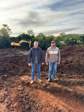 <p>ADMINISTRA&Ccedil;&Atilde;O MUNICIPAL INICIA SERVI&Ccedil;OS DE LIMPEZA E AMPLIA&Ccedil;&Atilde;O DE A&Ccedil;UDES PARA PRODUTORES RURAIS</p>