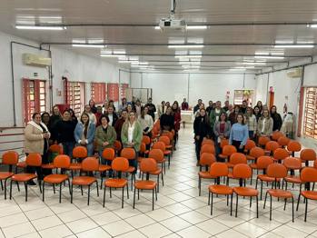 <p>PROFESSORES DA REDE MUNICIPAL DE ENSINO PARTICIPAM DE FORMA&Ccedil;&Atilde;O PEDAG&Oacute;GICA</p>