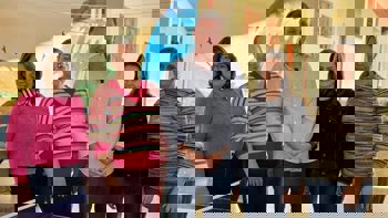 <p>INVESTIR EM LIVROS &Eacute; INVESTIR NO FUTURO: ESCOLAS RECEBEM NOVOS LIVROS LITER&Aacute;RIOS</p>