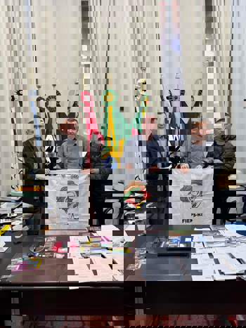 <p>PREFEITO FERNANDO MATTES MACHRY RECEBE VISITA DE REPRESENTANTE DA FIEPS-RS</p>