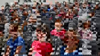 <p>SEMANA DA P&Aacute;TRIA SEGUE ENCANTANDO COM APRESENTA&Ccedil;&Otilde;ES DAS ESCOLAS MUNICIPAIS</p>