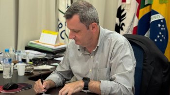 <p>PREFEITO FERNANDO MATTES MACHRY ASSINA TERMO DE EXECU&Ccedil;&Atilde;O CULTURAL COM A R&Aacute;DIO MIRANTE</p>