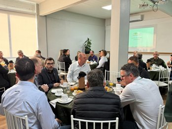 <p>PREFEITO EM EXERC&Iacute;CIO PARTICIPA DE CELEBRA&Ccedil;&Atilde;O DOS 68 ANOS DA COOPATRIGO E PARABENIZA A COOPERATIVA PELA TRAJET&Oacute;RIA DE SUCESSO</p>