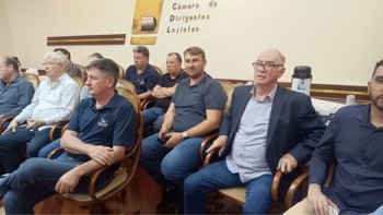 <p>PREFEITO EM EXERC&Iacute;CIO PARTICIPA DE REUNI&Atilde;O COM DNIT EM SANTO &Acirc;NGELO</p>