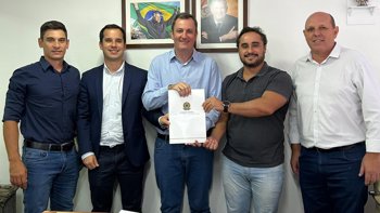 <p>EXECUTIVO MUNICIPAL EM AGENDA OFICIAL EM PORTO ALEGRE</p>