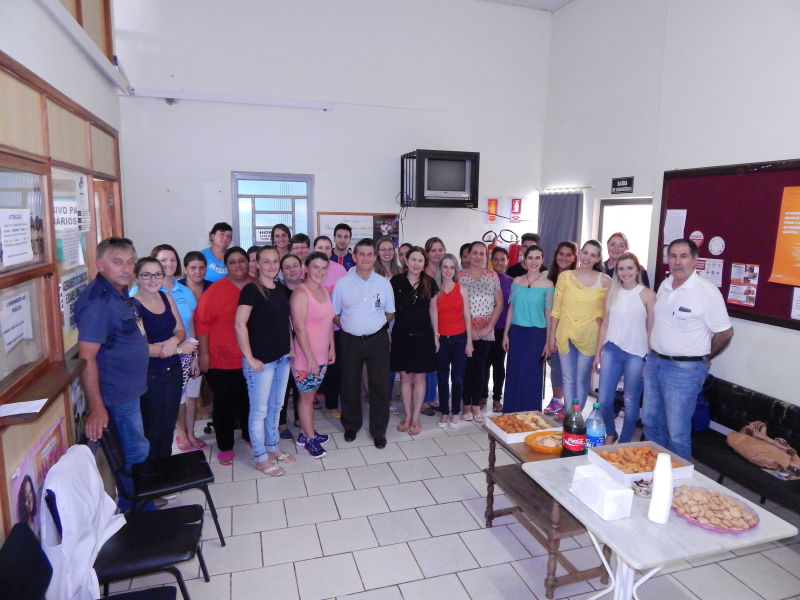 IVANIR INÁCIO DA SILVA ASSUME A SAÚDE EM ROQUE GONZALES.