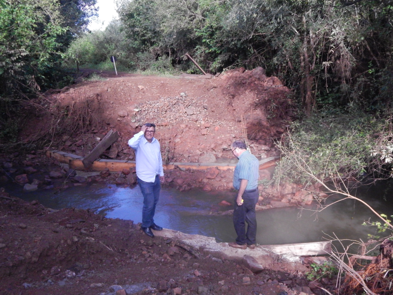 CHUVAS TORRENCIAIS DERRUBAM A 9ª PONTE EM ROQUE GONZALES.