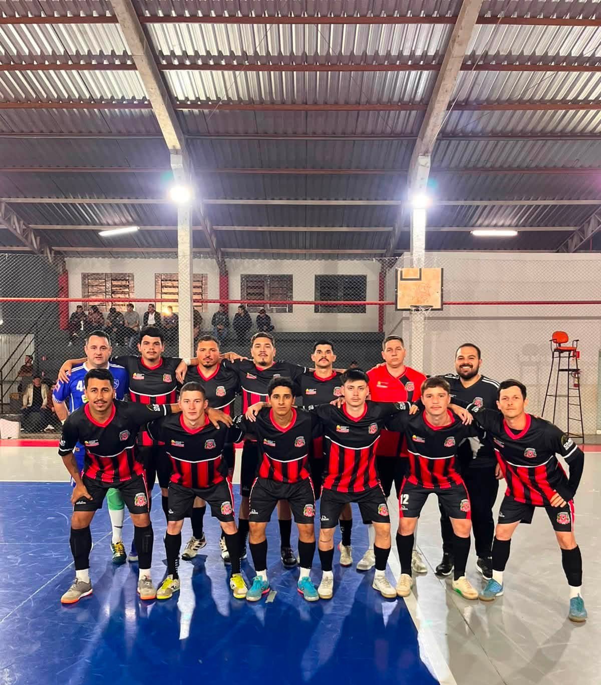 MASCULINO LIVRE DE ROQUE GONZALES AVANÇA PARA AS SEMIFINAIS DA TAÇA FRONTEIRA NOROESTE DE FUTSAL