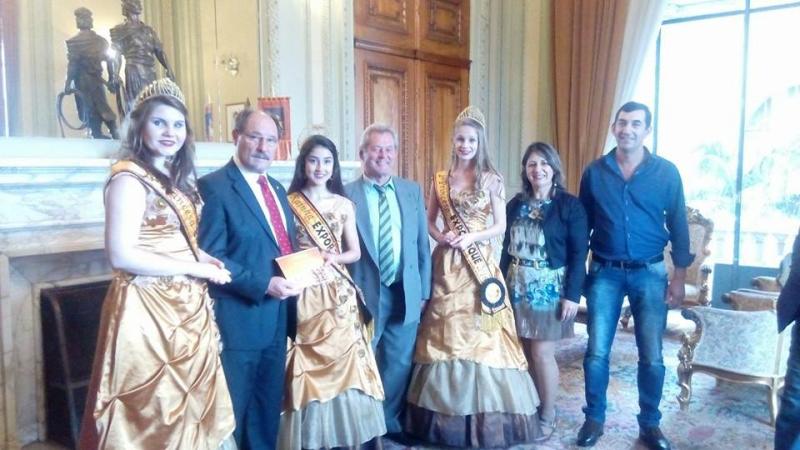 CORTE DE ROQUE GONZALES VISITA CAPITAL DO ESTADO.