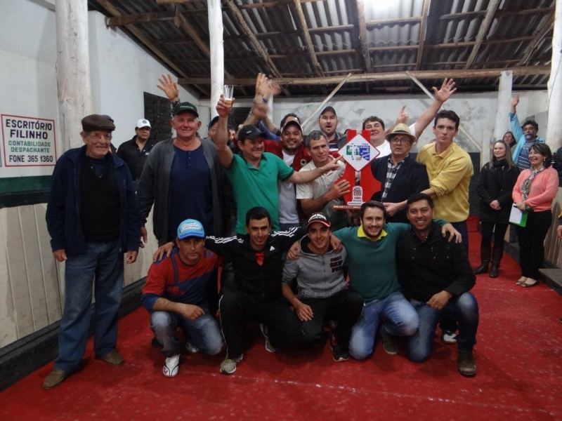 FINAL DA TAÇA JUBILEU DE OURO DE BOCHA 2016.