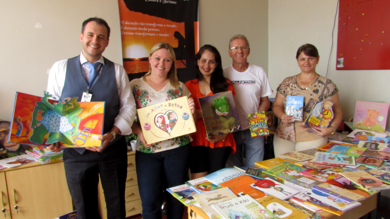 MUNICÍPIO ADQUIRE NOVA COLEÇÃO DE LIVROS INFANTIS DO PNAE