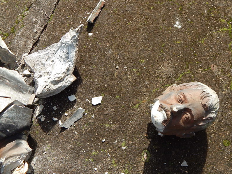 ESTÁTUA DO PADRE ROQUE GONZALES É ALVO DE VANDALISMO