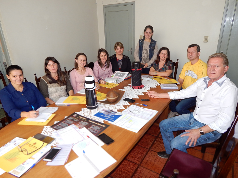 SECRETARIA DE EDUCAÇÃO E DIRETORES ORGANIZAM CALENDÁRIO ESCOLAR DO PRÓXIMO SEMESTRE