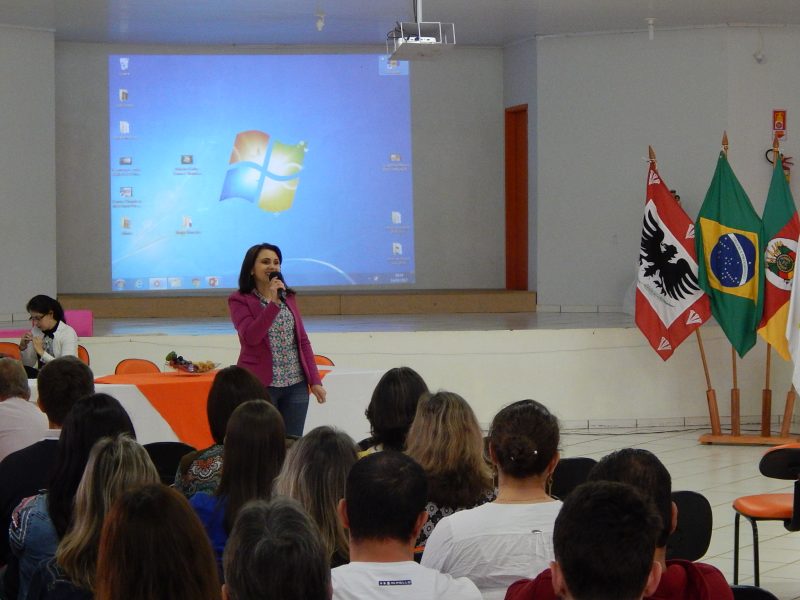 Professores da rede municipal participaram de curso de formação