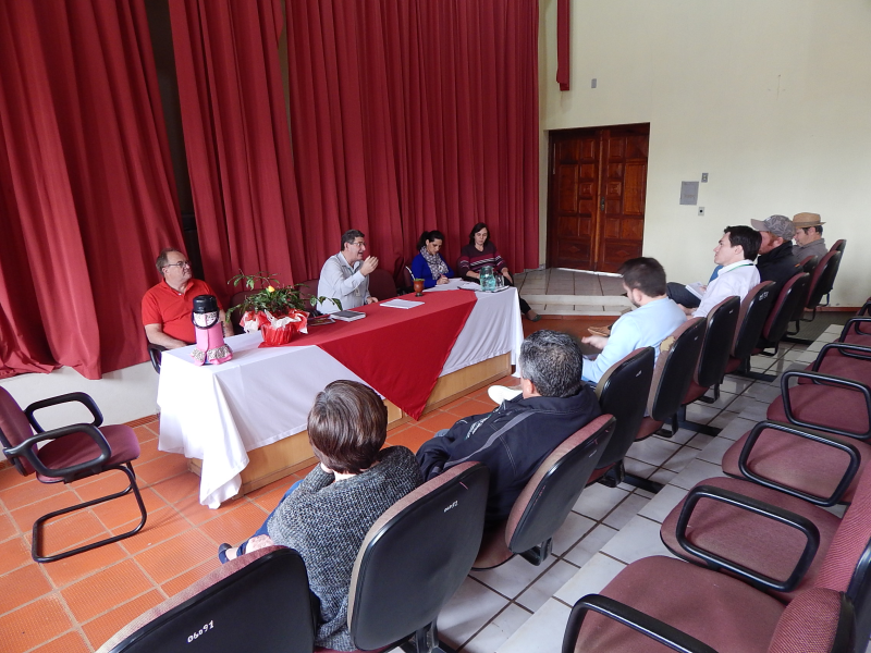 COOPERATIVISMO É A CHAVE PARA O DESENVOLVIMENTO