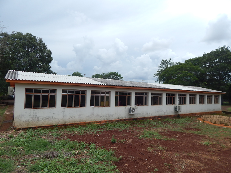 REFORMA DO TELHADO DA ESCOLA MUNICIPAL MARTIN LUTHER