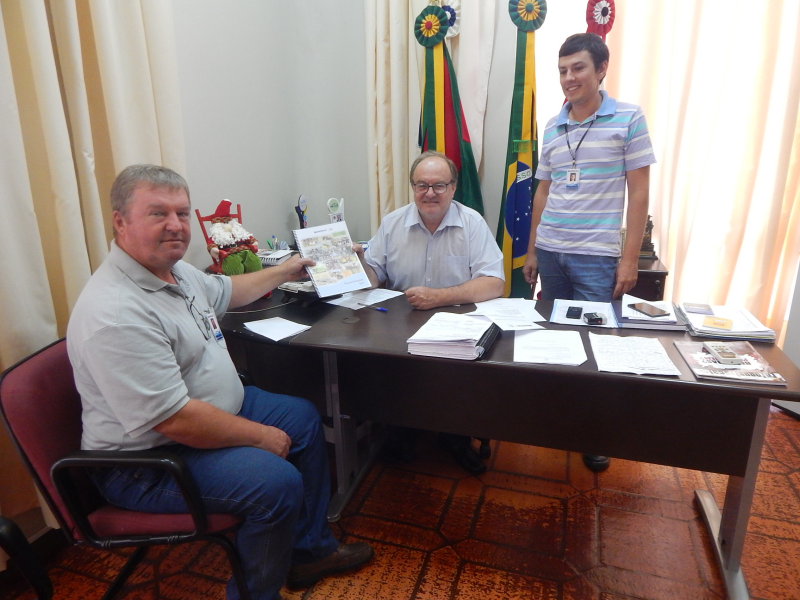 EMATER/RS ENTREGA RELATÓRIO DE ATIVIDADES DE 2017