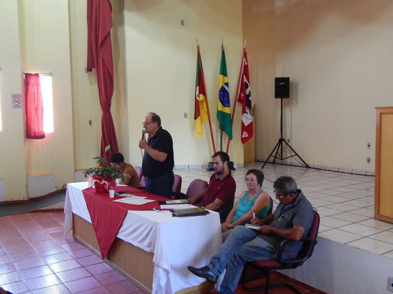 ADMINISTRAÇÃO MUNICIPAL REÚNE-SE COM  ASSOCIAÇÕES HÍDRICAS