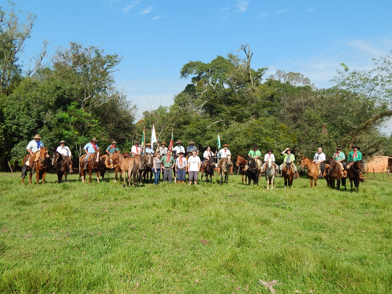 9° CAVALGADA NA TRILHA DOS SANTOS MÁRTIRES CHEGA EM ROQUE GONZALES