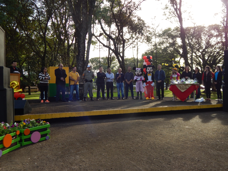 FOI REALIZADA COM SUCESSO A FEIRA DO LIVRO DE ROQUE GONZALES