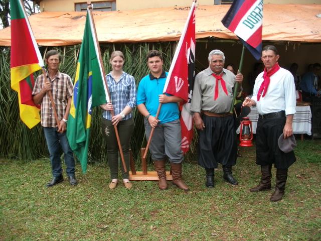 FESTA FARROUPILHA NA COLÔNIA LIMEIRA