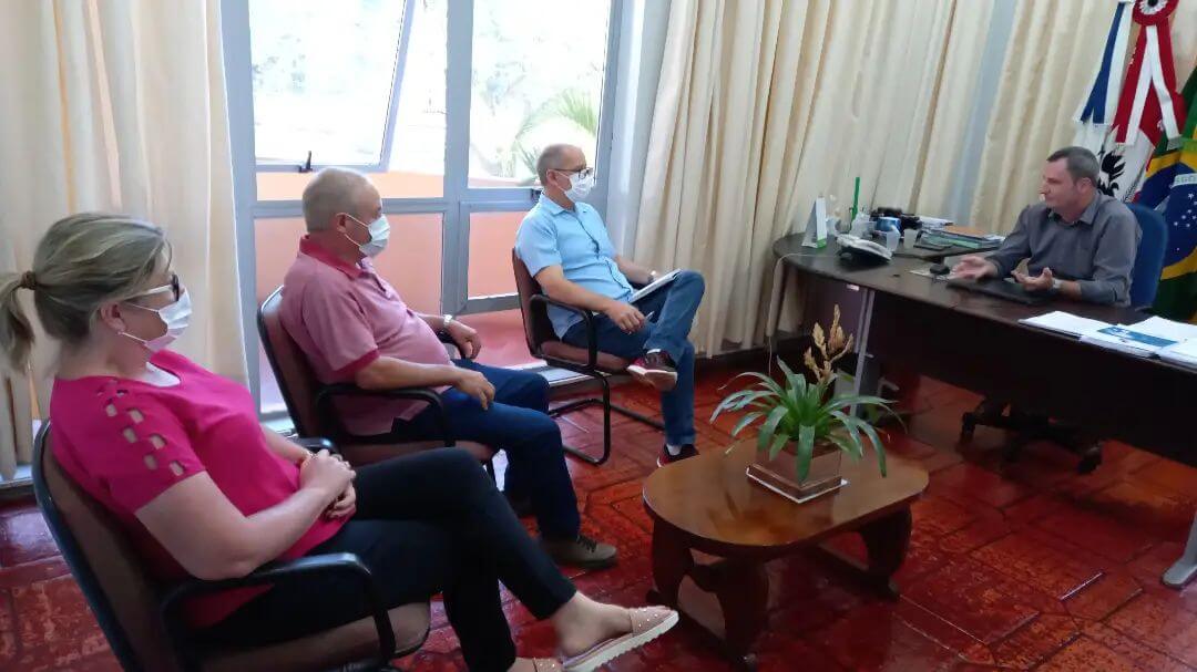 SIMURG VISITA PREFEITO MUNICIPAL