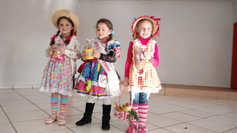 FESTAS JUNINAS ALEGRAM ESCOLAS DA REDE MUNICIPAL