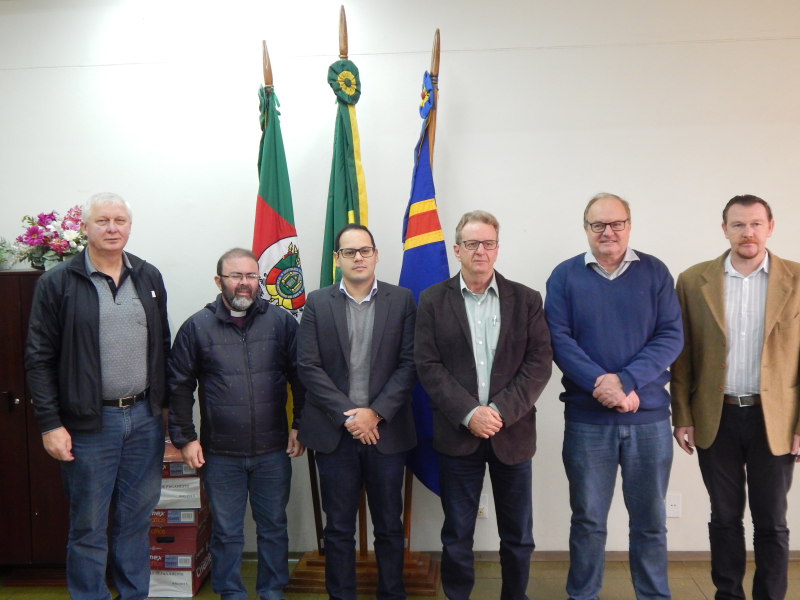 ASSINADO TERMO DE IMPLANTAÇÃO DA CASA DE ACOLHIMENTO EM SALVADOR DAS MISSÕES 