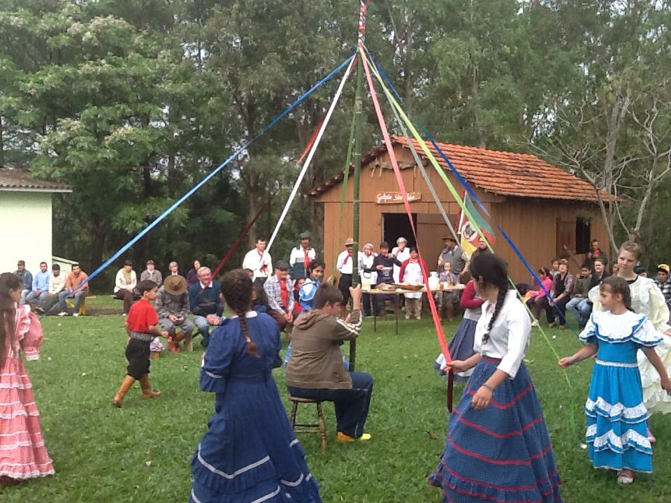 CAFÉ DE CAMBONA EM ROQUE GONZALES.