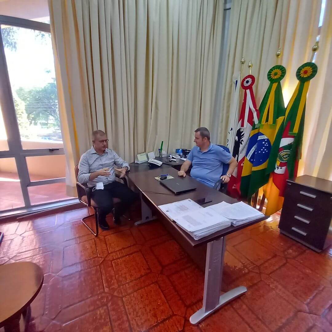 PREFEITO FERNANDO RECEBE VISITA DO PREFEITO DA CIDADE DE SANTO ANGELO