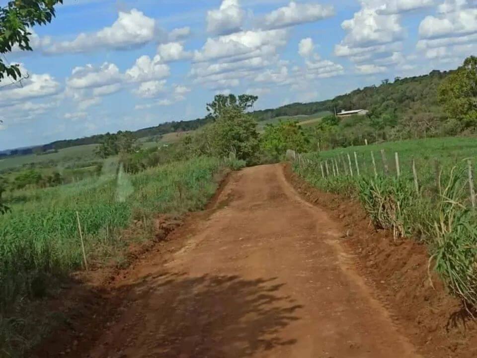 NO INTERIOR E NA CIDADE, AS OBRAS NÃO PARAM!