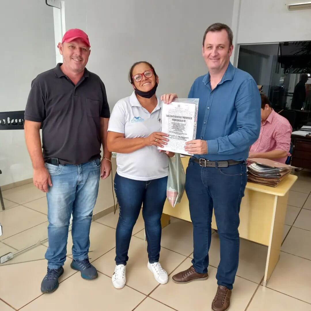MUNICÍPIO REALIZOU MAIS UMA ENTREGA DE ESCRITURAS DO LOTEAMENTO SANTO ANTÔNIO