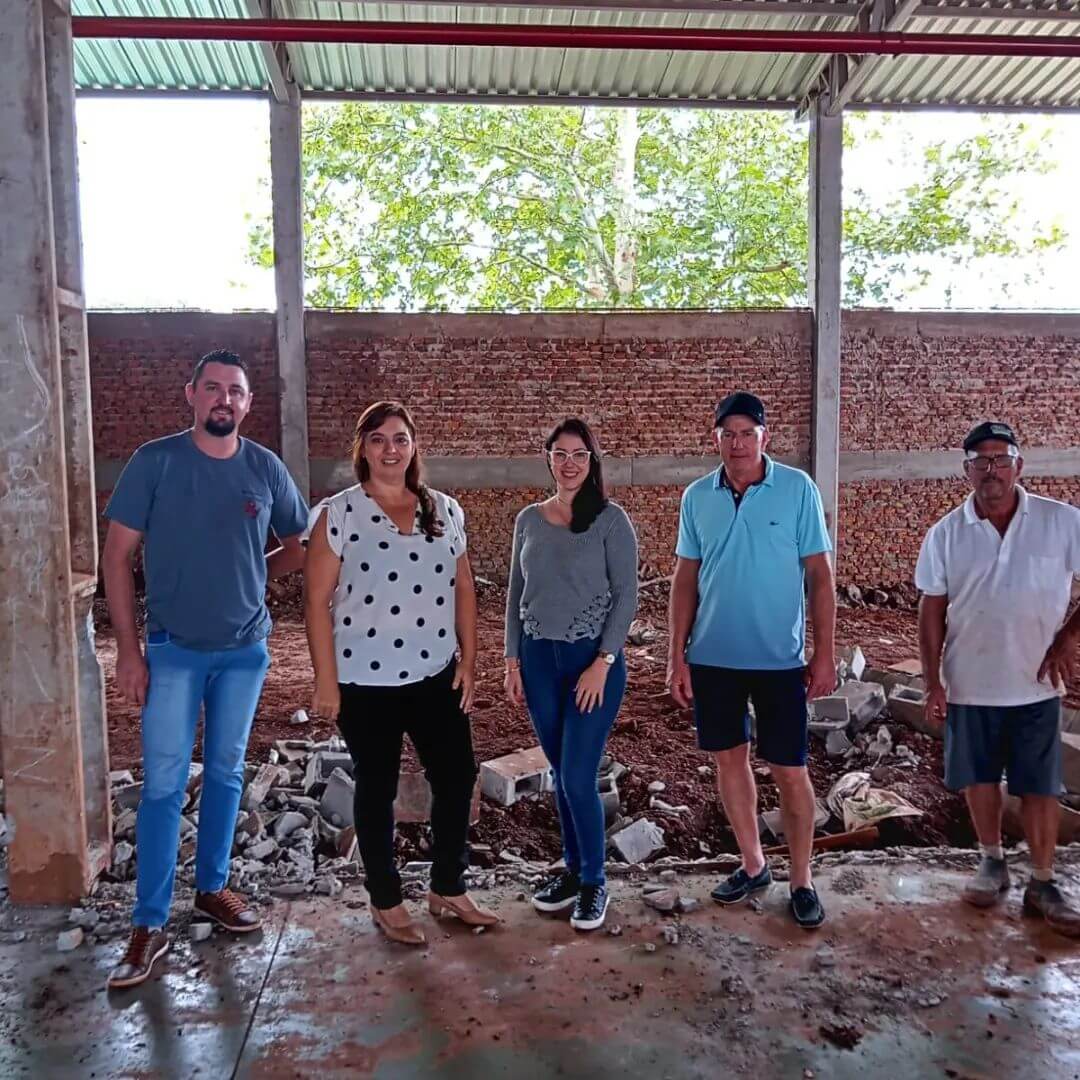 INÍCIO DAS OBRAS NA REVITALIZAÇÃO DA QUADRA POLIESPORTIVA