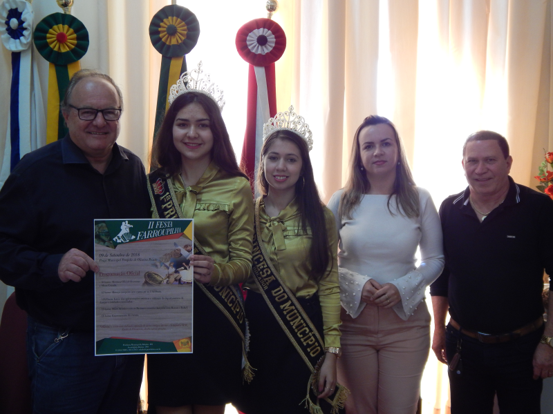 COMITIVA DA 2ª FESTA FARROUPILHA DO ROLADOR VISITA ROQUE GONZALES