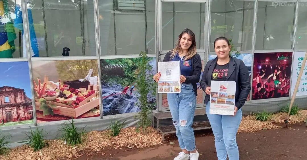 EQUIPE DO TURISMO DE ROQUE GONZALES PRESENTE NA FENASOJA 2022