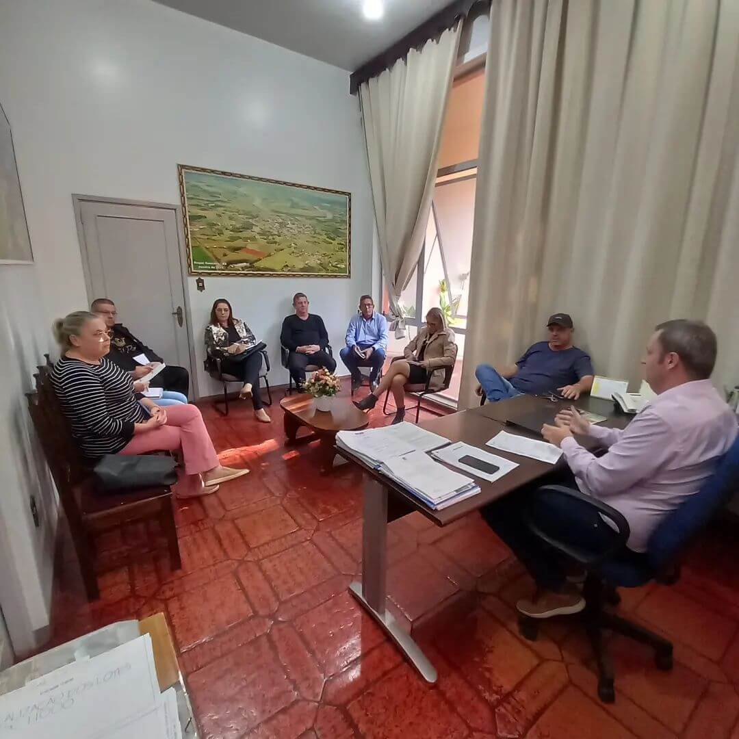 REUNIÃO COM SECRETÁRIOS MUNICIPAIS