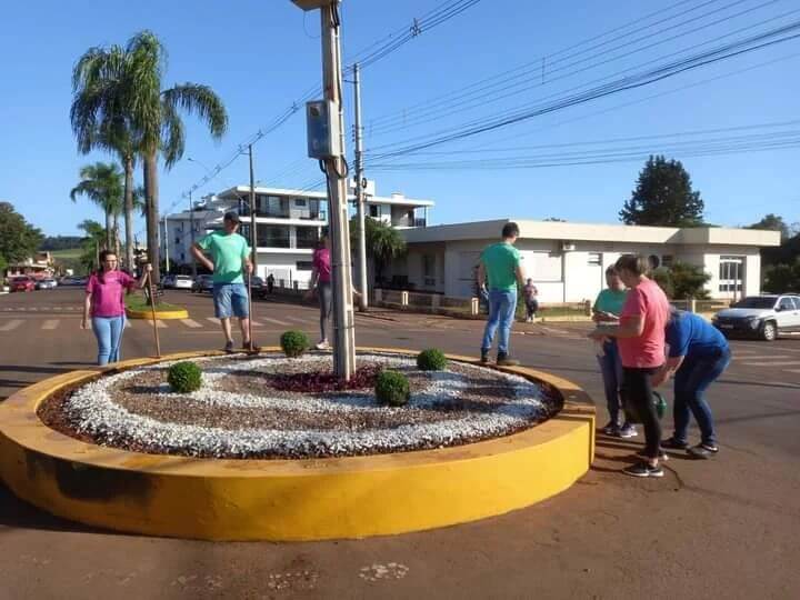 MÊS DO COOPERATIVISMO COMEMORADO EM FORMA DE TRABALHO CONJUNTO