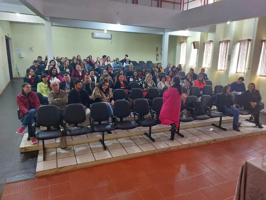 FORMAÇÃO CONTINUADA COM OS PROFESSORES DA REDE MUNICIPAL DE ENSINO