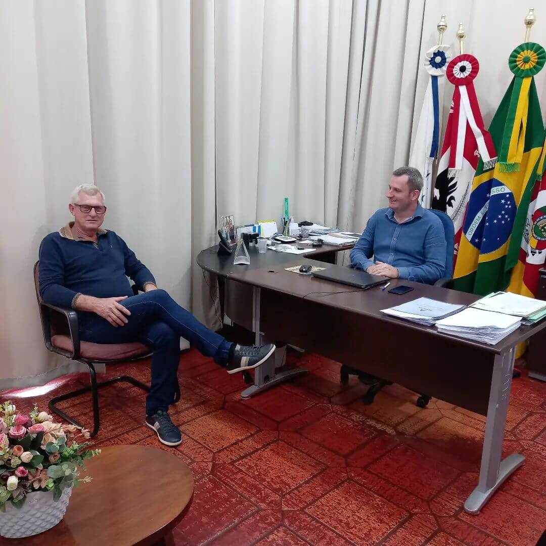 PREFEITO MUNICIPAL RECEBE PRESIDENTE DA CÂMARA DE VEREADORES