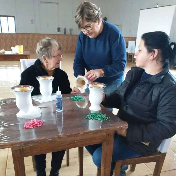 GRUPO VIVENDO E APRENDENDO