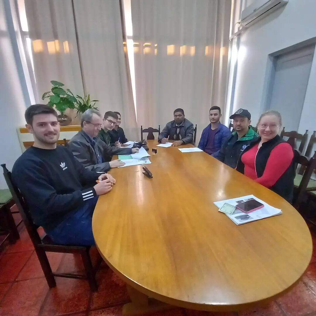 PREFEITURA MUNICIPAL ASSINA CONTRATO DE CONCESSÃO DE USO DE BEM PUBLICO