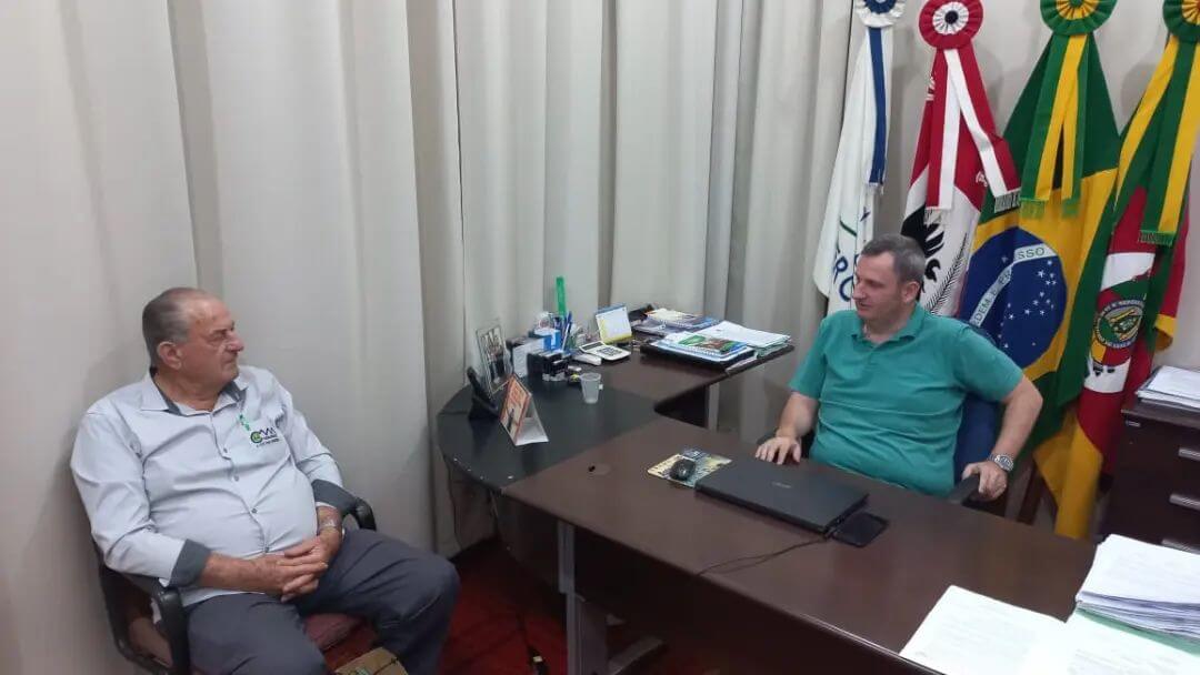 PREFEITO FERNANDO MACHRY RECEBE VISITA DO VICE-PRESIDENTE DA CERMISSÕES