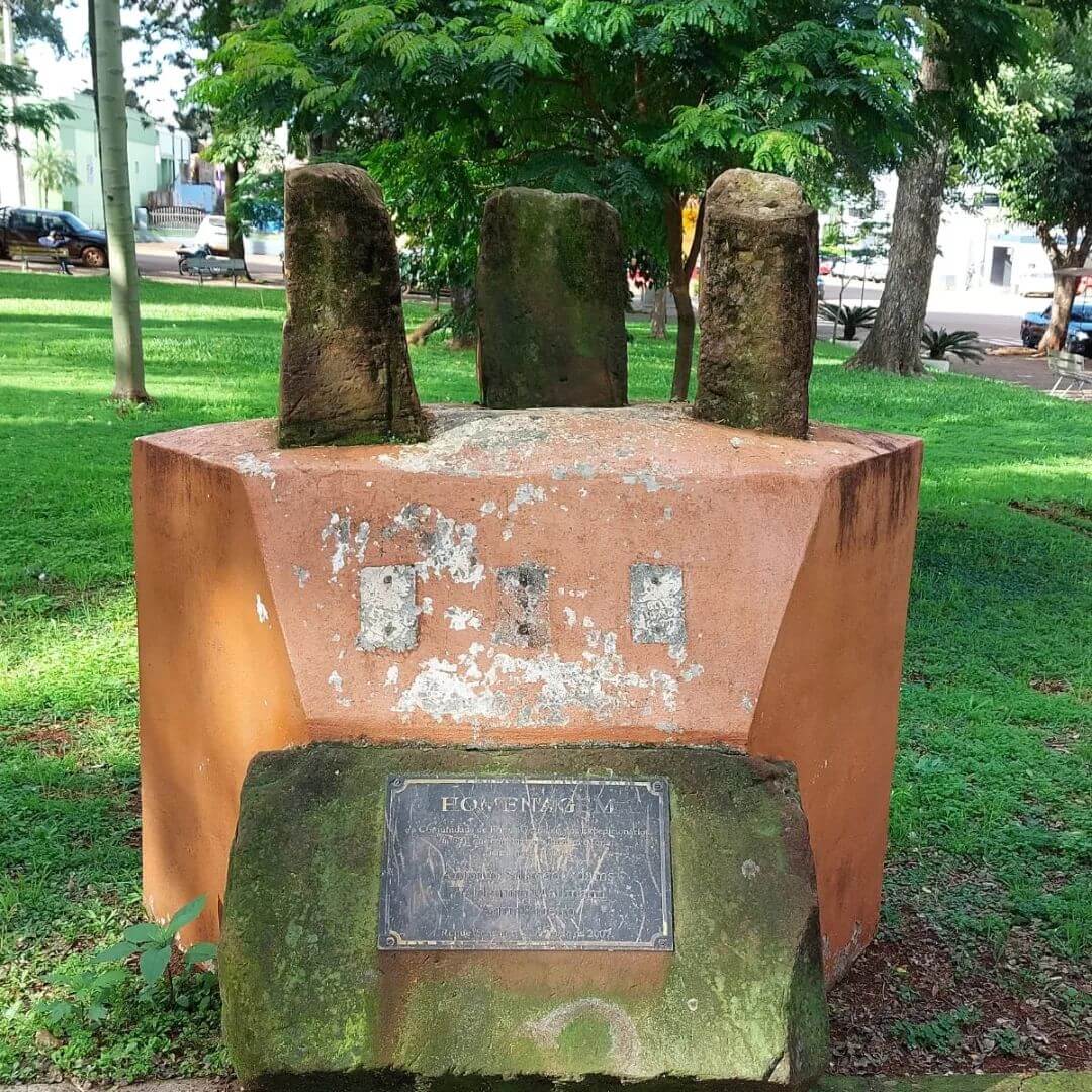 RESTAURAÇÃO DOS MONUMENTOS DA PRAÇA TIRADENTES