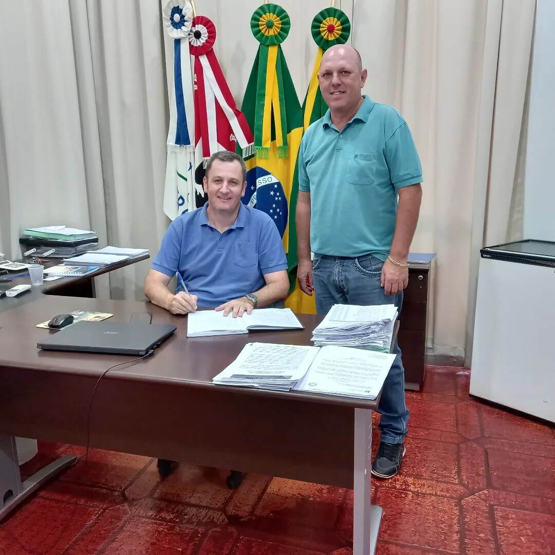 VICE-PREFEITO ASSUME O PODER EXECUTIVO